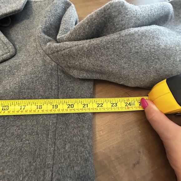 LL Bean Bellandi Woman's 12 100% Wool Double Breasted Pea Coat Thinsulate Jacket - Picture 8 of 12